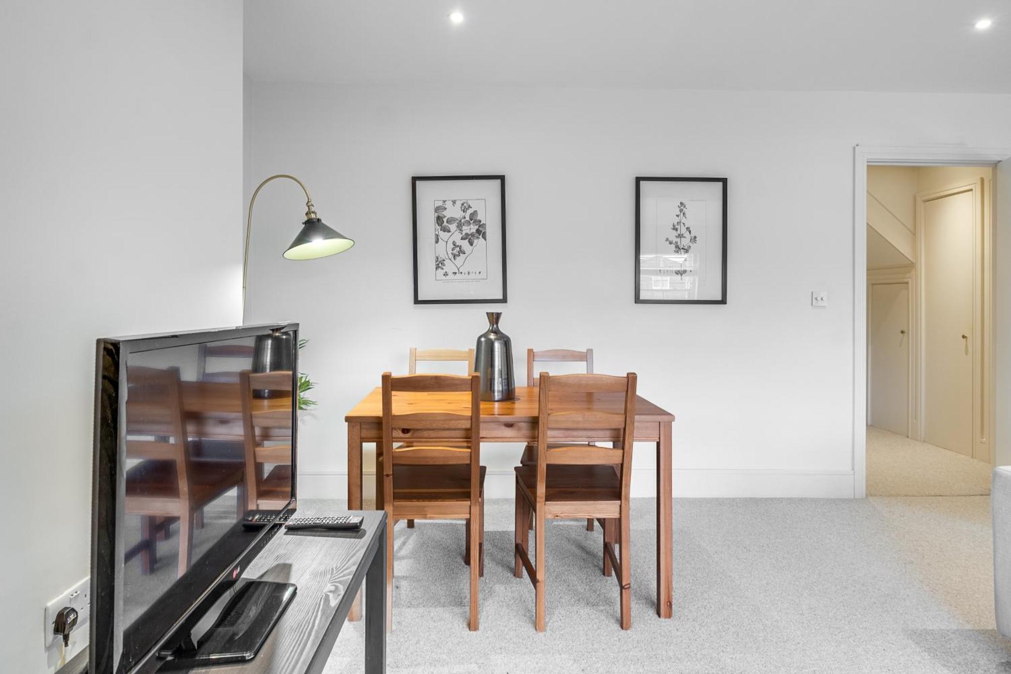Osbourne House Pink 2 Bed, 2 And Half Bath Apartment Birmingham Exterior photo