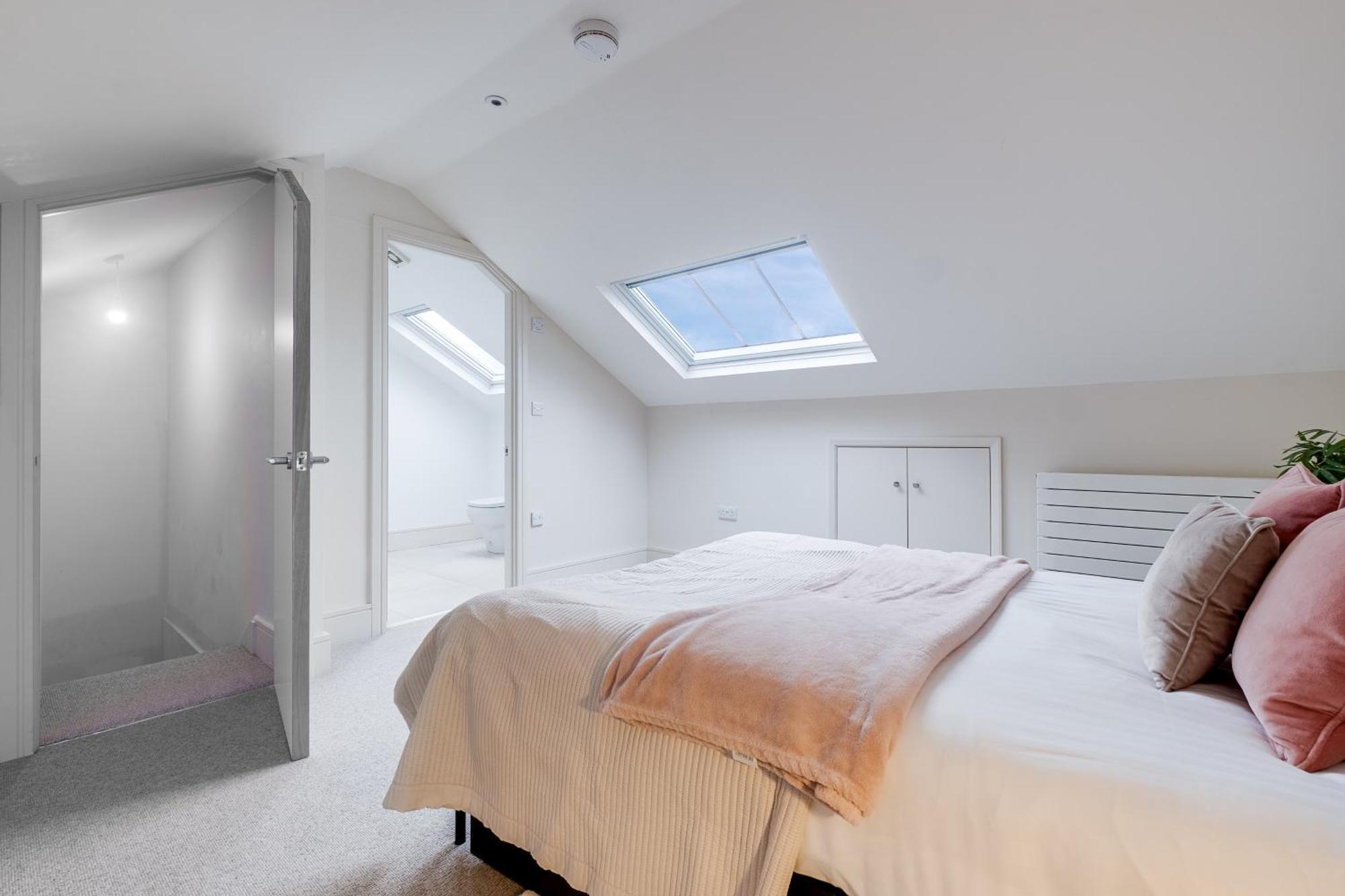 Osbourne House Pink 2 Bed, 2 And Half Bath Apartment Birmingham Exterior photo